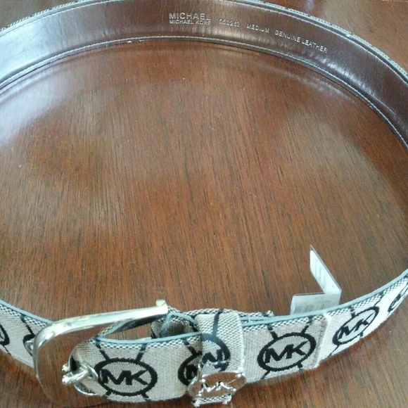 Michael Kors Accessories - *NEW MICHAEL KORS MK Belt. Signature edition.